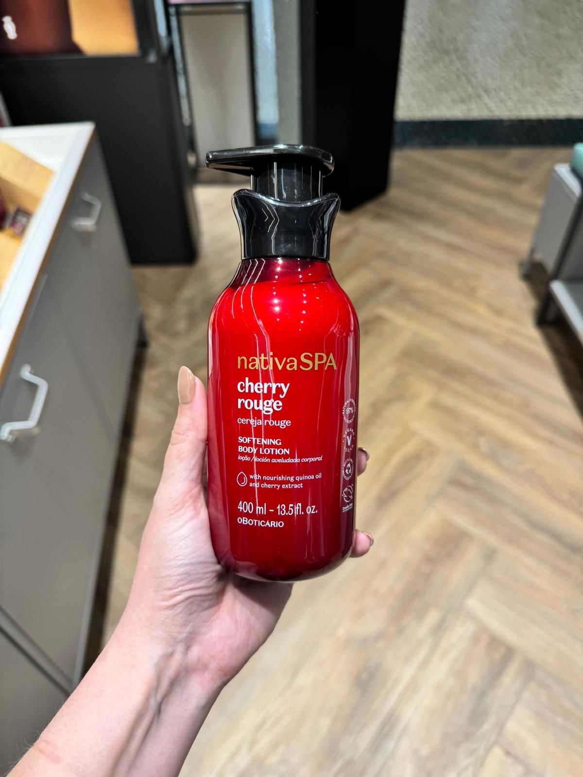 Loção Corporal Aveludada Nativa Spa Cereja
Rouge 400ml